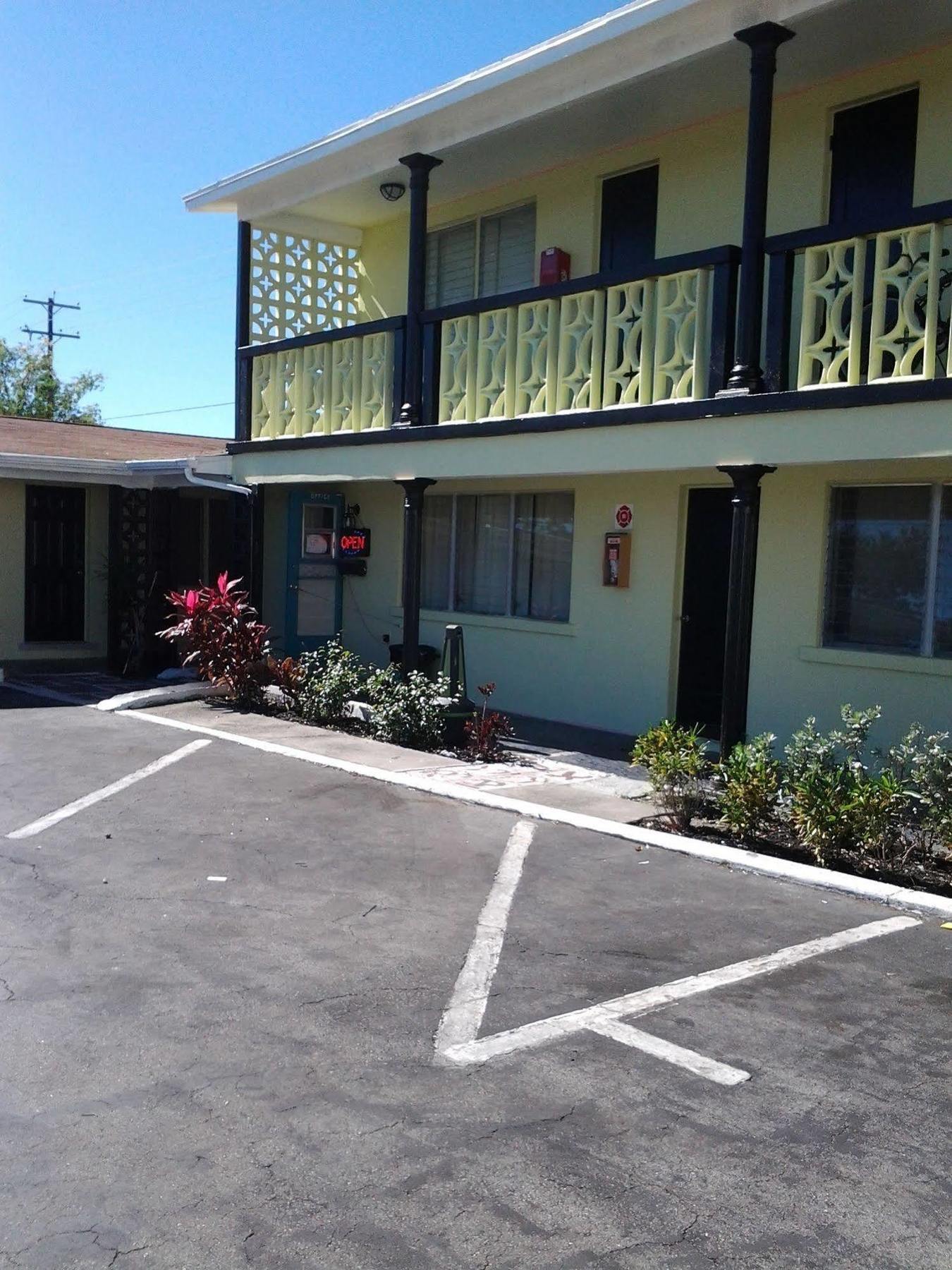 Martinique Hotel Lake Worth Beach Eksteriør billede